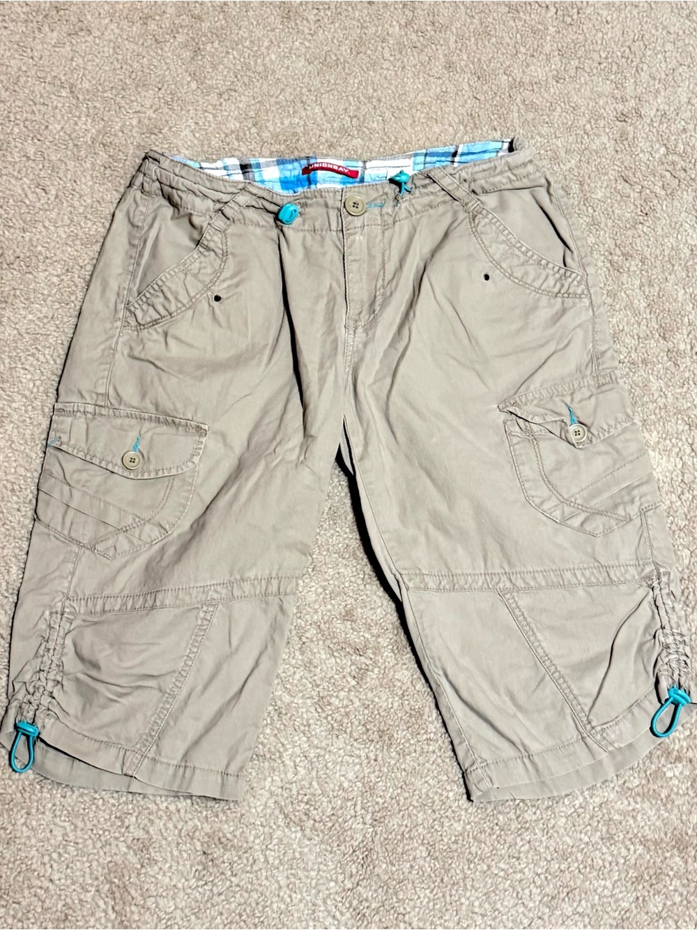 Unionbay Juniors Tan Beige Capri Cargo Shorts Y2K with Teal Drawstrings SIZE 5